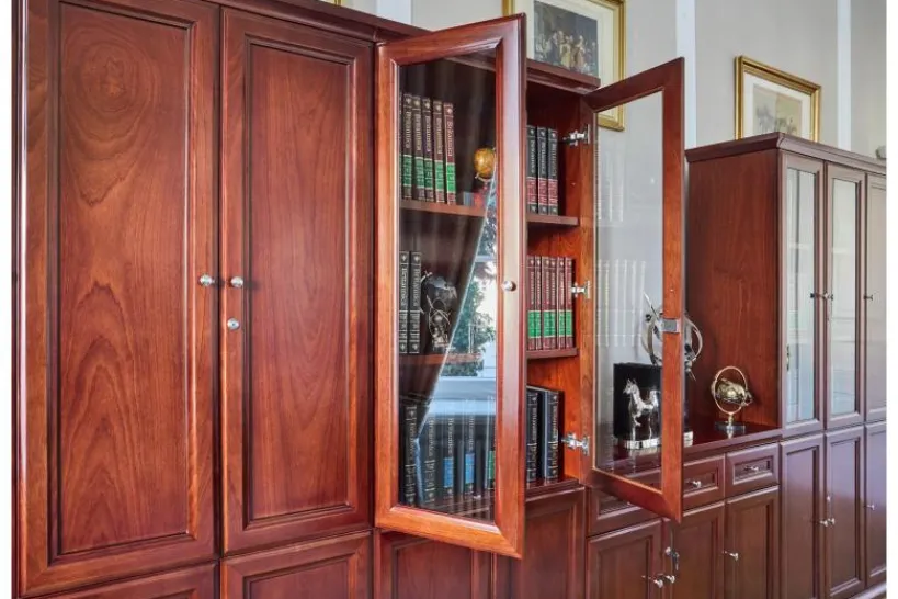 Arrediorg Armadio 2 ante per ufficio o studio in stile classico PRESTIGE C720A