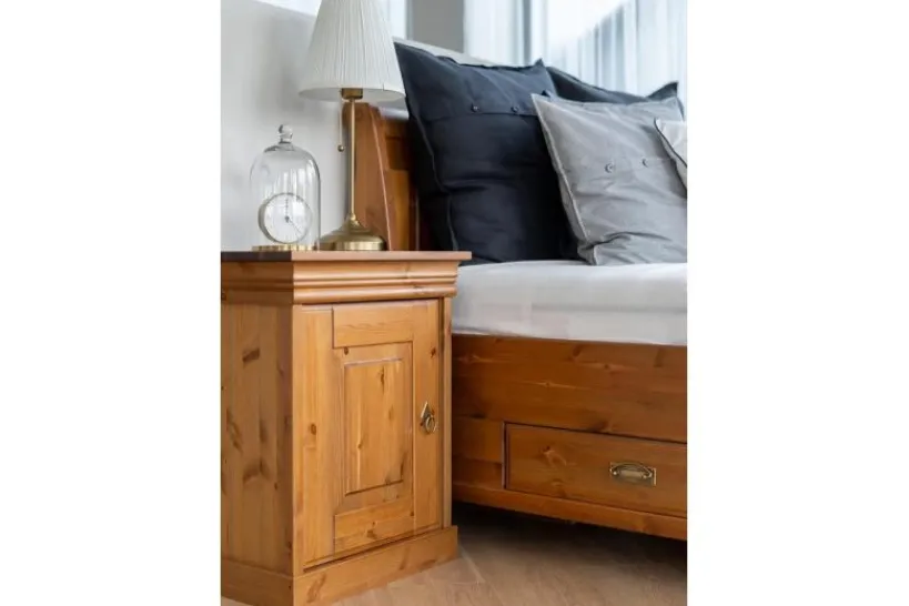 Arrediorg Comodino legno massello di pino color toscano shabby