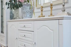 Arrediorg Credenza provenzale bianca in legno 2 ante e 4 cassetti PRINCESS 887