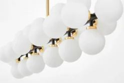 Arrediorg Lampadario a sospensione sfere bianche struttura oro caldo PETRICA W24
