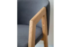 Arrediorg Poltroncina moderna velluto grafite e rovere FORIO