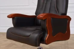 Arrediorg Sedia direzionale ufficio pelle nera Prestige