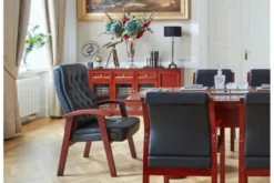 Arrediorg Sedia sala riunioni in pelle nera Consul